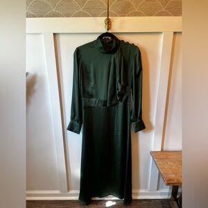 NWT Alexia Admor Satin Maxi (size 6)